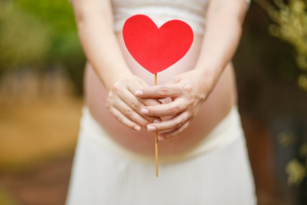 pregnant woman pregnancy pregnant belly eb1543f5c2bce56f817e175fa0696a3f 1536x1024 1